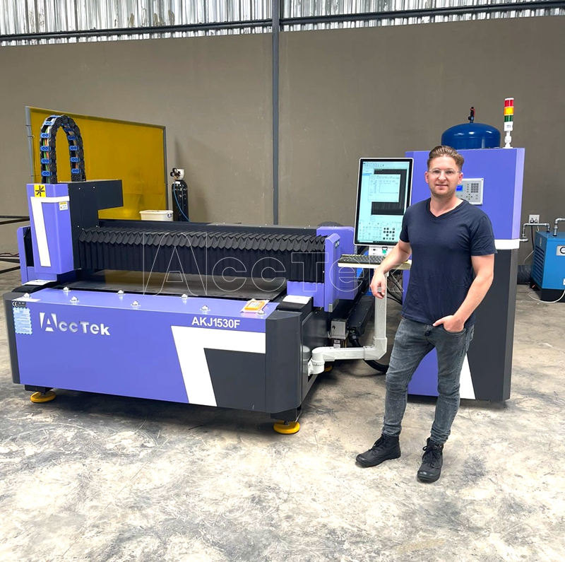 Hot Sale CNC Fiber Laser Cutti - огляд і ціна Industrial Laser Cutting Machine