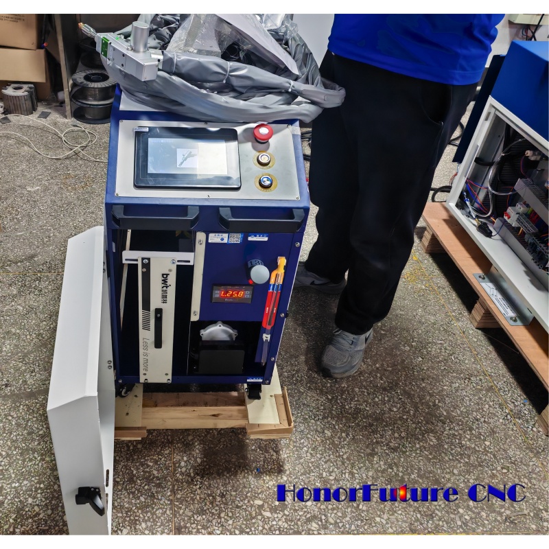 Industrial 1500W BWT Fiber Las - огляд і ціна Industrial Fiber Laser Cutting Machine